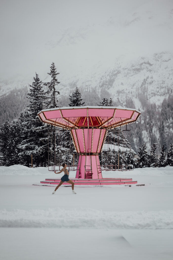 Pink Chain Carousel