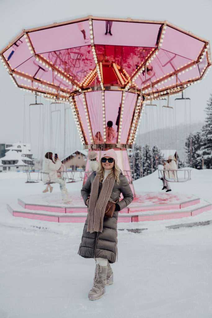 Pink Chain Carousel